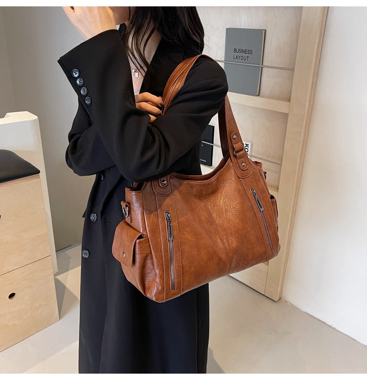 RAE - Classic Leather Handbag