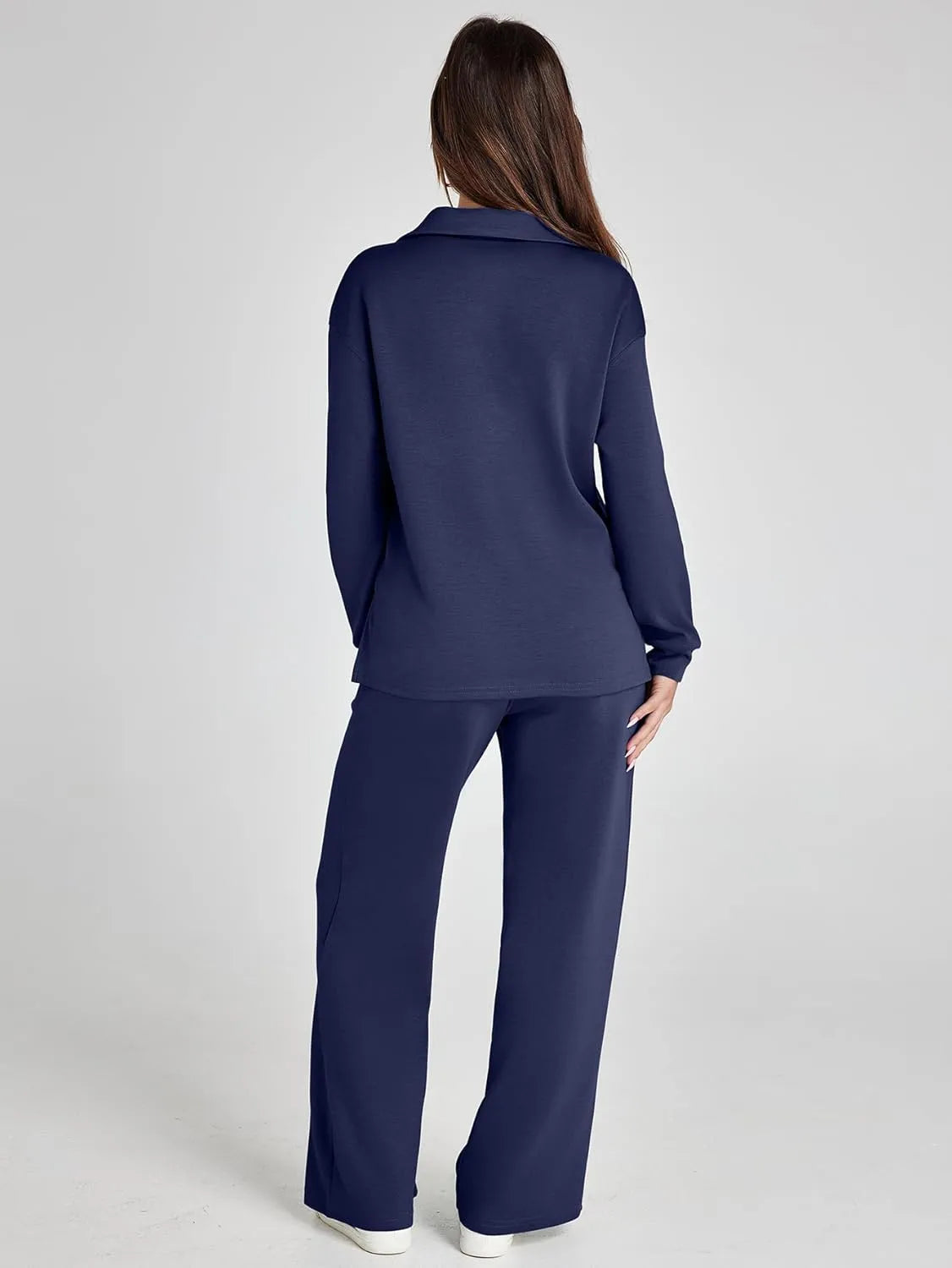 RENÉE - Cozy Minimalist Two-Piece Set