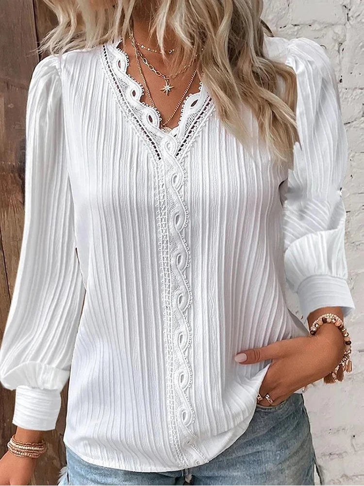 RENATA - Classic Pleated Top