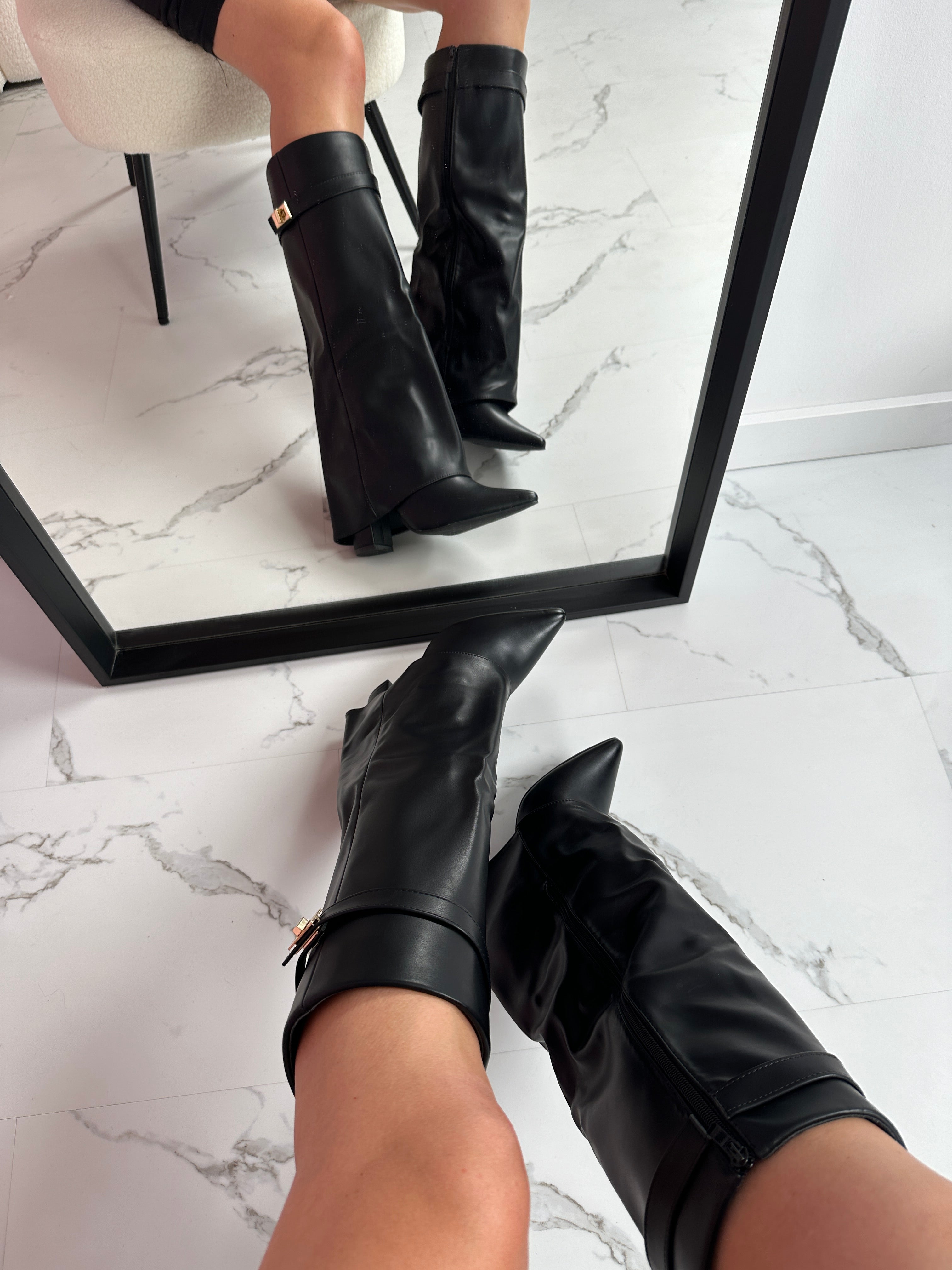 SERENA - Shark Leather Boots