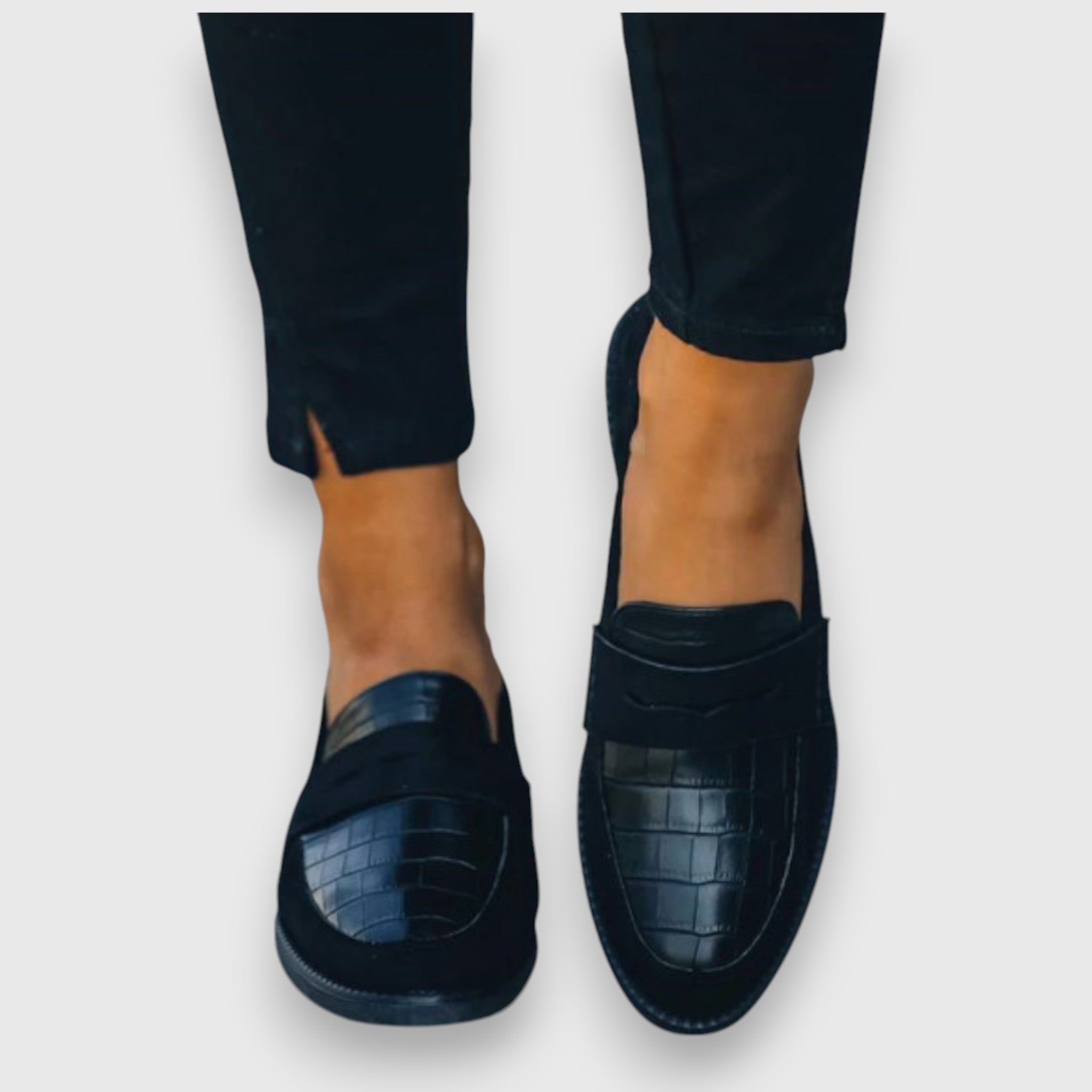 LINY – Sleek Comfort Everyday Loafer