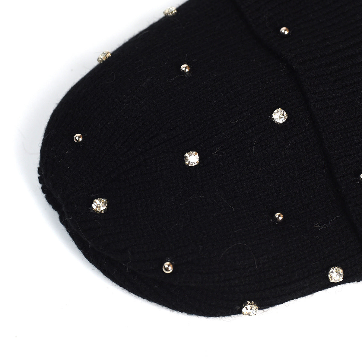 YVETTE – Subtle Shine Cozy Beanie