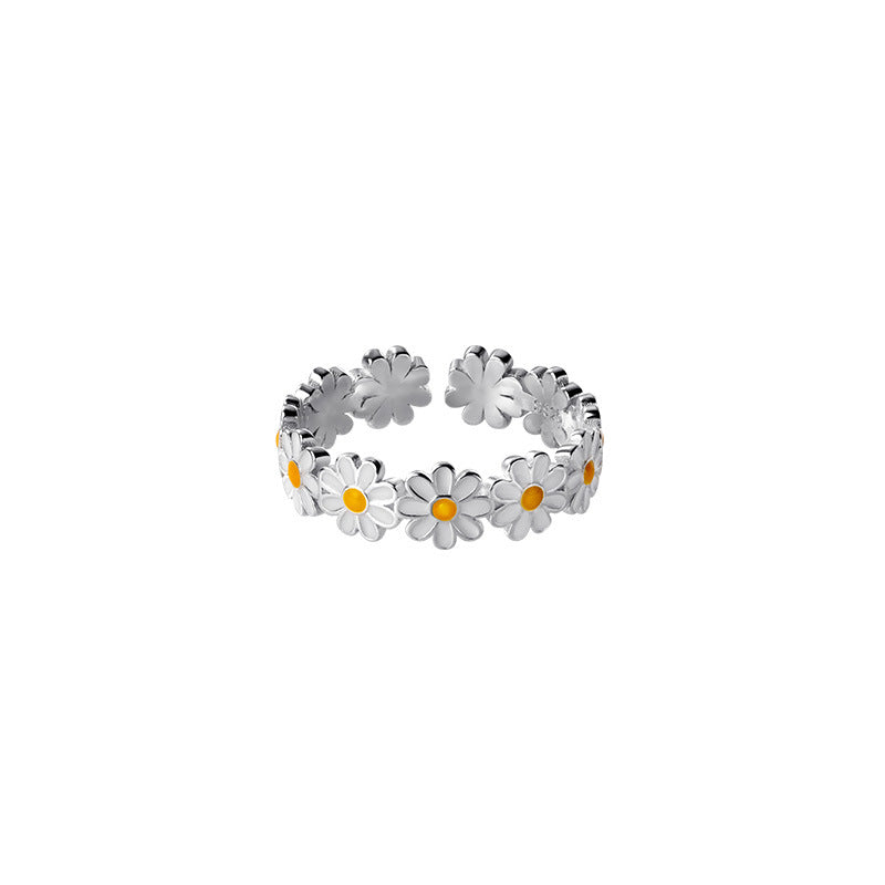 MAISY – Blooming Daisy Ring