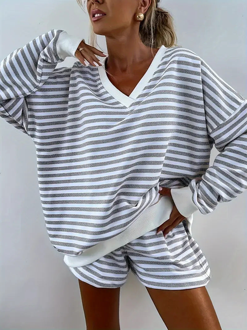 NOLANI – Relaxed Fit Striped V-Neck Lounge Set