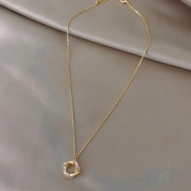 JEAN – Timeless Minimalist Necklace