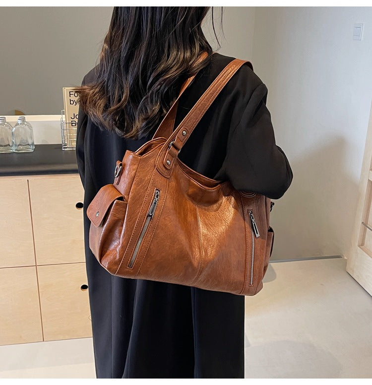 RAE - Classic Leather Handbag