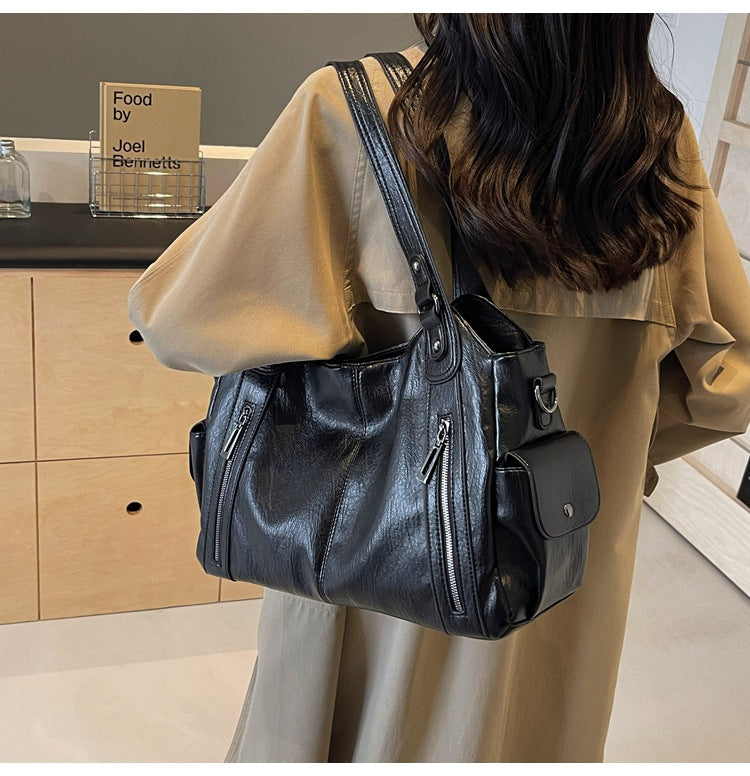 RAE - Classic Leather Handbag