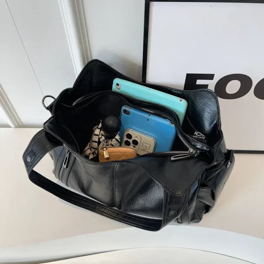 RAE - Classic Leather Handbag