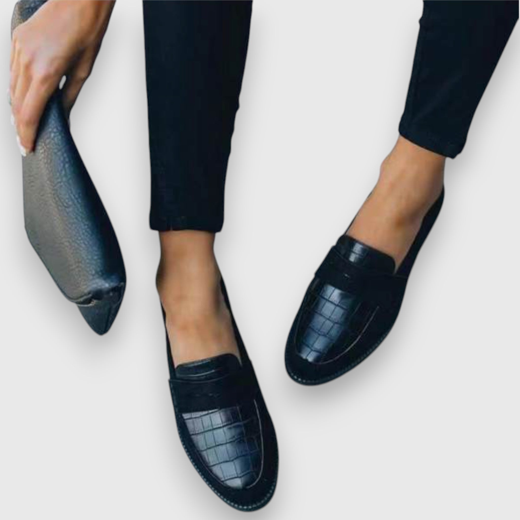 LINY – Sleek Comfort Everyday Loafer