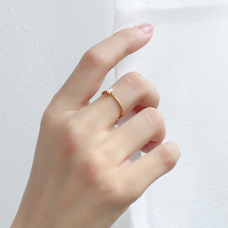 VICTORINE – Simple Elegance Ring