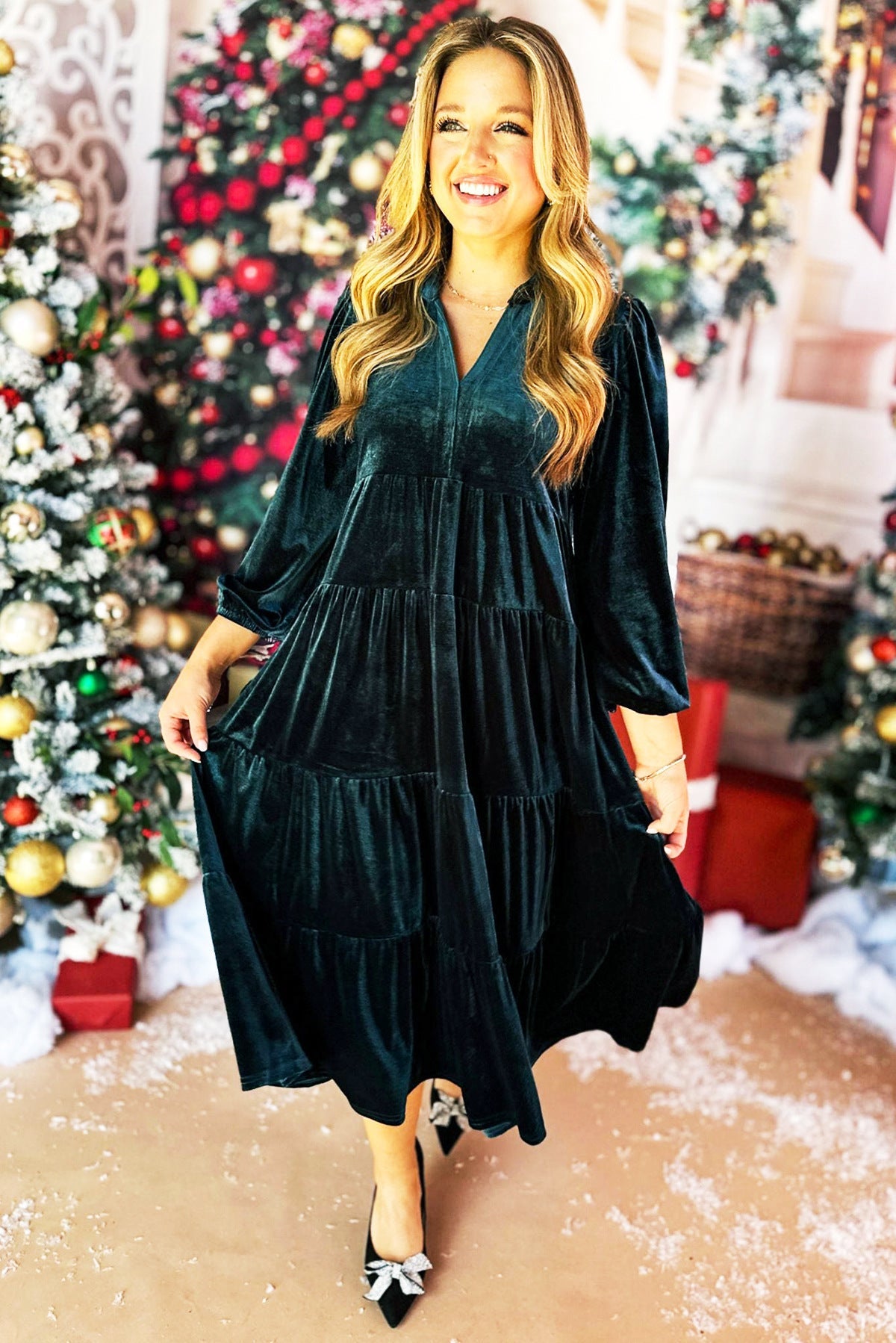 DALORA - Velvet Midi Dress