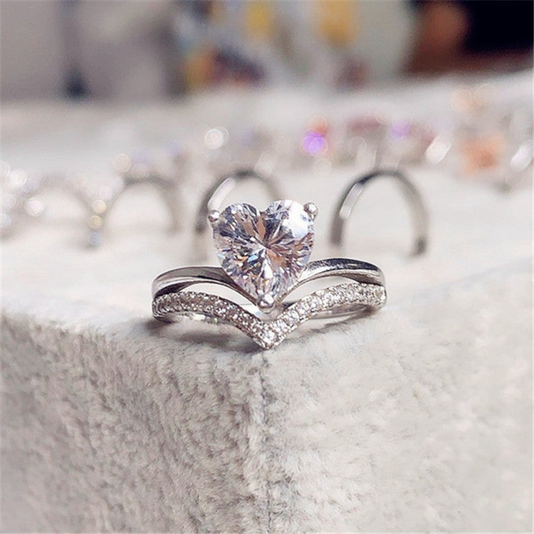 ALINE – Radiant Heart Silver Ring