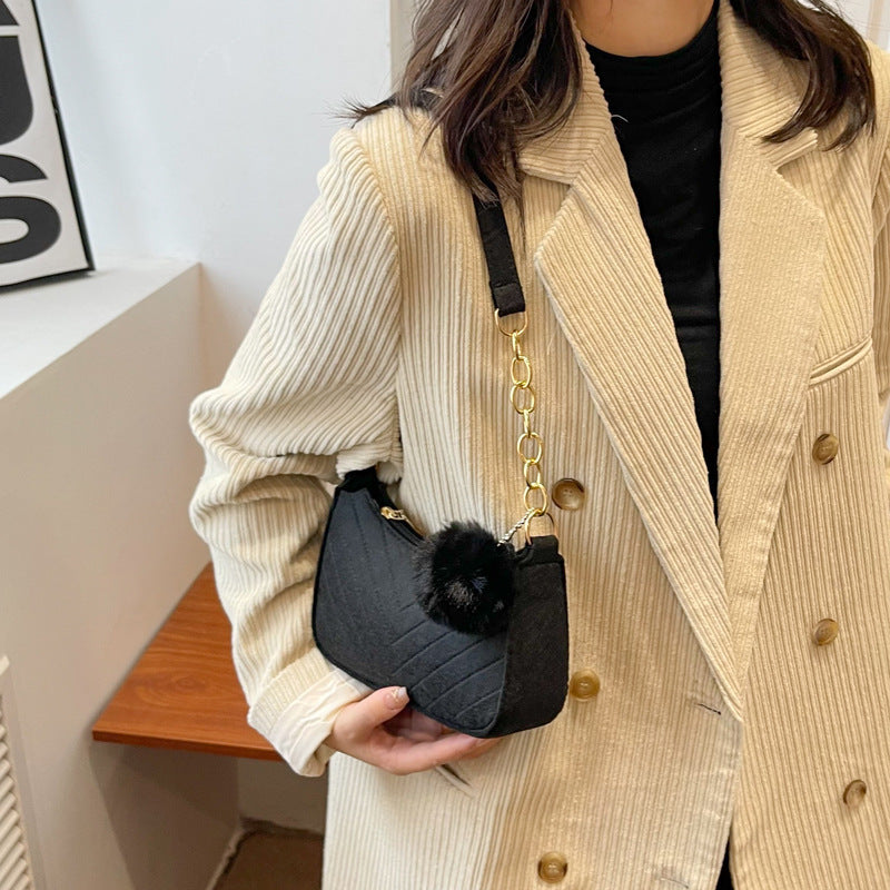 PAULA – Elegant Retro Shoulder Bag