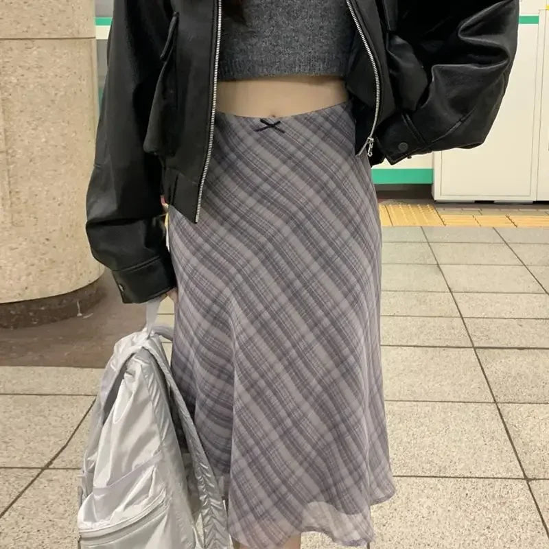 MORIAH – Classic Plaid Midi Skirt