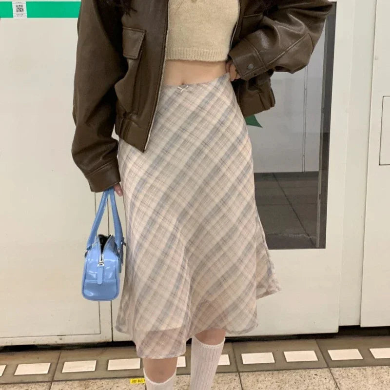 MORIAH – Classic Plaid Midi Skirt